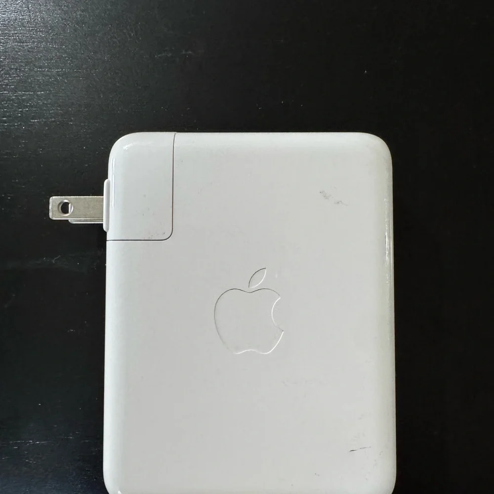 Apple 140W Power Adapter